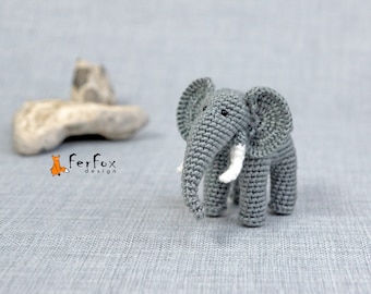 Figurina di elefante in miniatura, piccolo animale ripieno di elefante realistico, peluche di piccolo elefante