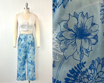 1960s/1970s Lilly Pulitzer Blue White Floral Garden Print Cotton Pants Trousers