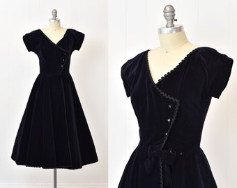 1950s Blue Velvet Bow Party Dress Gown