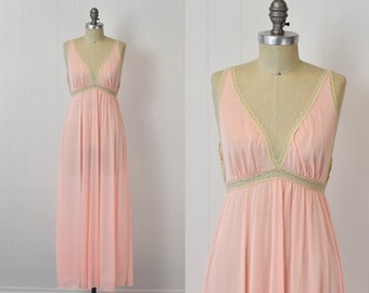 1970s Pink Lace Nylon Olga Boudoir Nightgown Lingerie