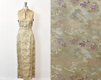 1950s Asian Inspired Floral Novelty Print Brocade Cheongsam Maxi Dress Gown