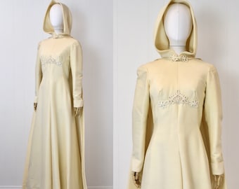 1960s Ivory Cream Hooded Cape Bridal Wedding Dress Gown Mabley & Carew