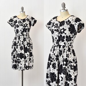 1950s Black & White Floral Print Textured Cotton Pinup Day Dress