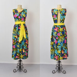 1970s Psychedelic Floral Design House Pinafore Wrap Dress