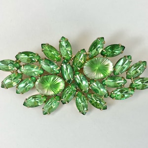 Vintage Green Rhinestone Gold Tone Metal Statement Brooch Pin Costume Jewelry
