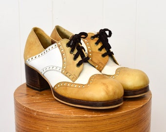 Vintage Men's Two Tone Saddle Shoes / Made in USA / Size 9 Vintage Men's Two Tone Saddle Shoes / Made in USA / Size 9