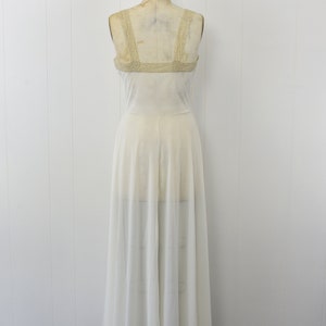 1950s White Nylon & Ecru Lace Nightgown image 5