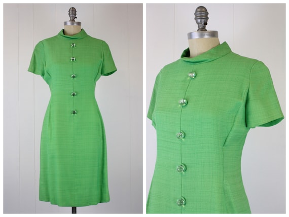1960s Kelly Green Dress Large Faux Buttons Mod