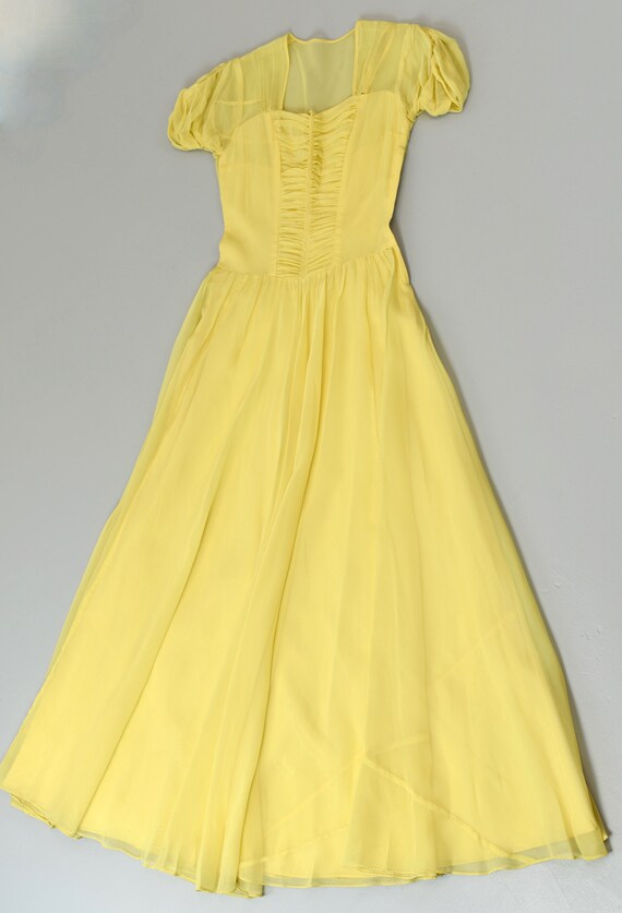 1940s Yellow Chiffon Sweetheart Neckline Party Dr… - image 2