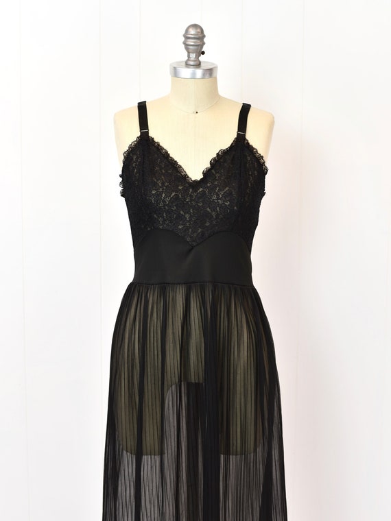 1950s/1960s Black Lace Seamprufe Pleated Boudoir … - image 3