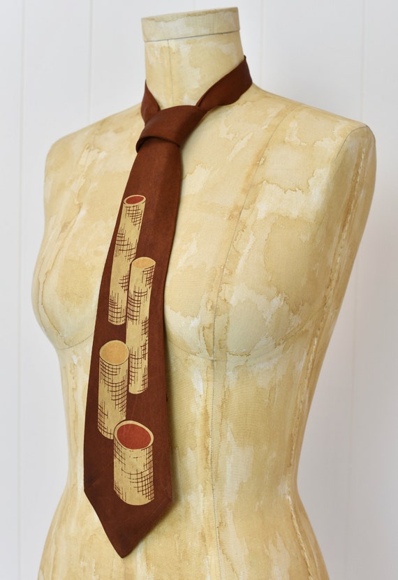 1940s Tiki Style Novelty Print Brown Neck Tie - image 2