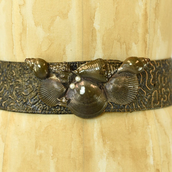 1980s Laloon Seashell Leather Statement Belt