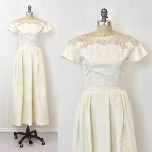 1950s White Lace Mid Century Bridal Wedding Graduation Petite Party Dress Gown As Is