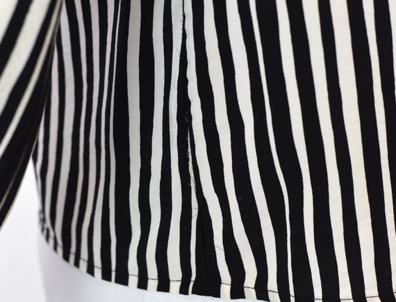 1980s Adolfo Black & White Striped Silk Blouse Sh… - image 9