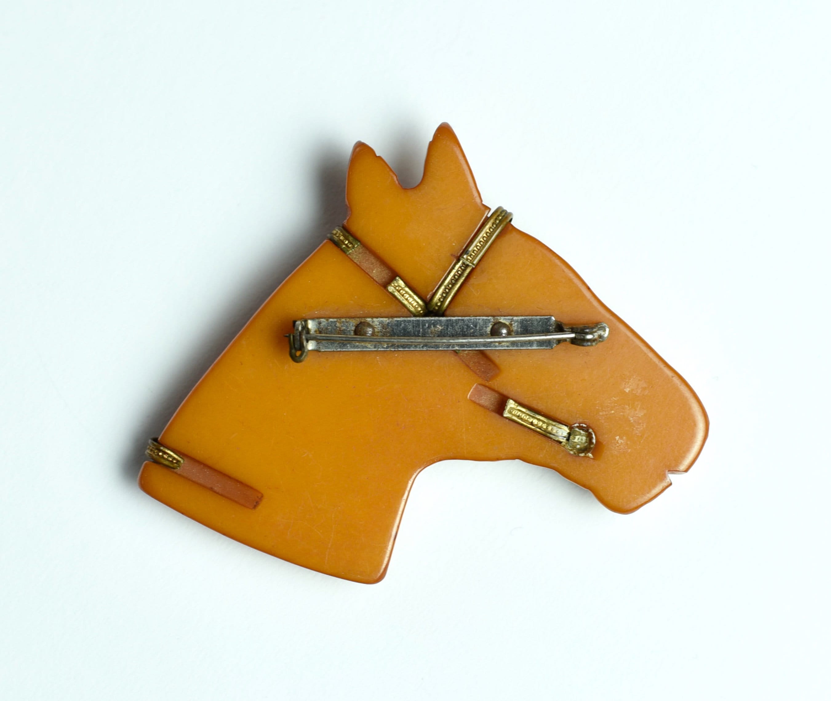 🕰️ Superbe Broche Vintage Tête De Cheval En Bakélite Noire – Bijou équestre Rétro
