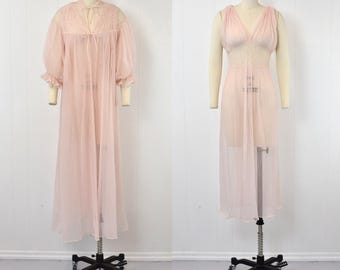 1950s Pink Lace Pleated Sheer Nylon Boudoir Lingerie Nightgown Robe Pinup Two Piece Peignoir Set