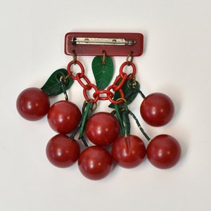 1940s Bakelite Cherries Cluster Novelty Bar Brooch Pin Jewelry Tested image 5