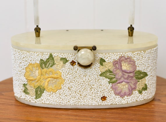 1950s Lucite Beaded Floral Box Purse Handbag - image 2