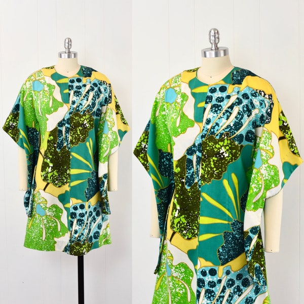 1960s/1970s Waltah Clarke Hawaiian Angel Wing Kimono Sleeve Green Blue Teal Abstract Print Cotton Mini Dress