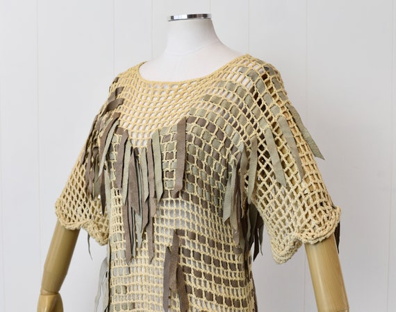 1970s Crochet Blouse with Suede - image 5