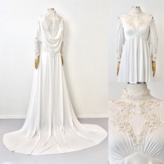 1970s White Lace Pearl Beaded Wedding Bridal Gown… - image 1