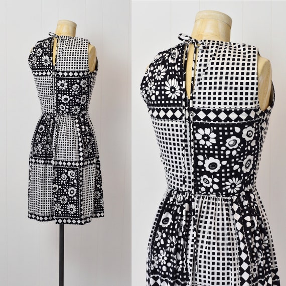 1970s Black & White Floral Checker Day Dress - image 8