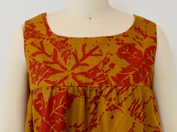 1960s/1970s Hawaiian Brown Mustard Red Floral Lea… - image 6