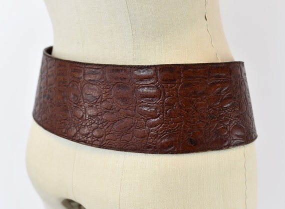 1970s Brown Alligator Oversized Statement Belt - image 9