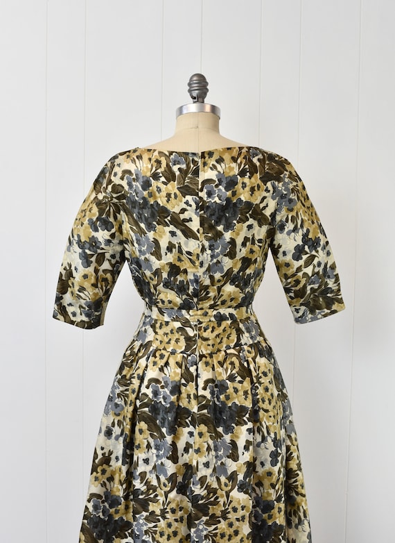 1950s Gold Floral Print Bubble Hem Party Cocktail… - image 6