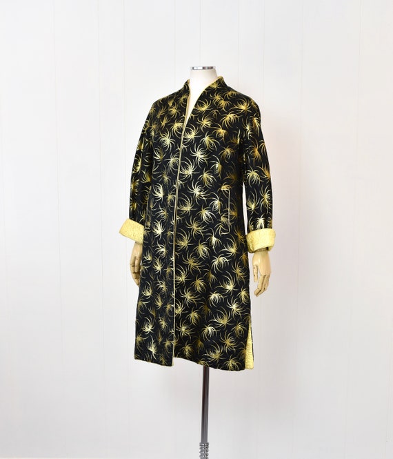 1950s Black & Gold Metallic Starburst Brocade Asi… - image 3