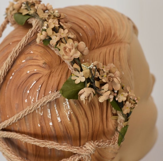 1950s Floral Faux Flowers Bridal Wedding Crown Sk… - image 9
