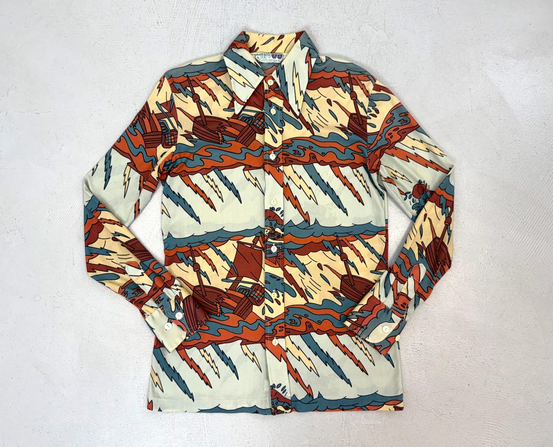 1970s Huk-a-poo Shipwreck Boat Novelty Print Nylon Long Sleeve Mens ...