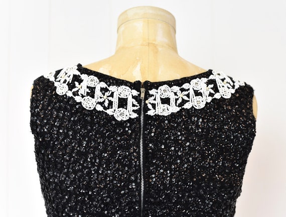 1960s Black & White Sequin Beaded Floral Top Blou… - image 6