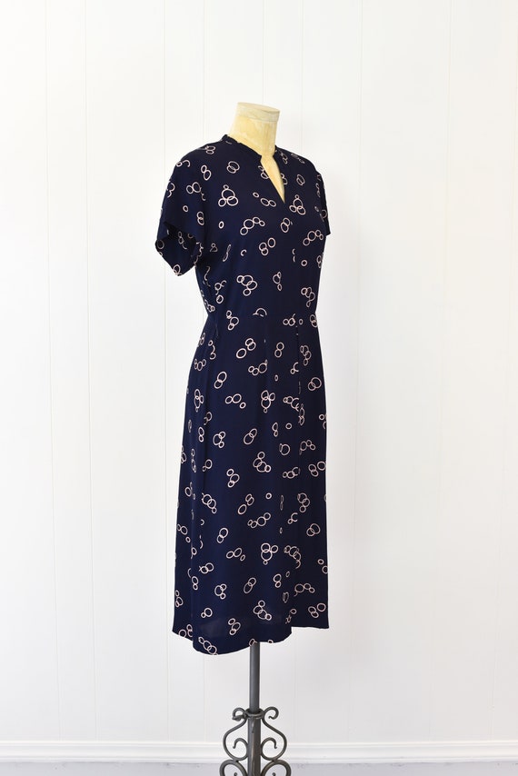 1940s Navy & Pink Day Dress - image 4
