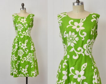1970s Waltah Clarke Lime Green White Hawaiian Floral Print Dress