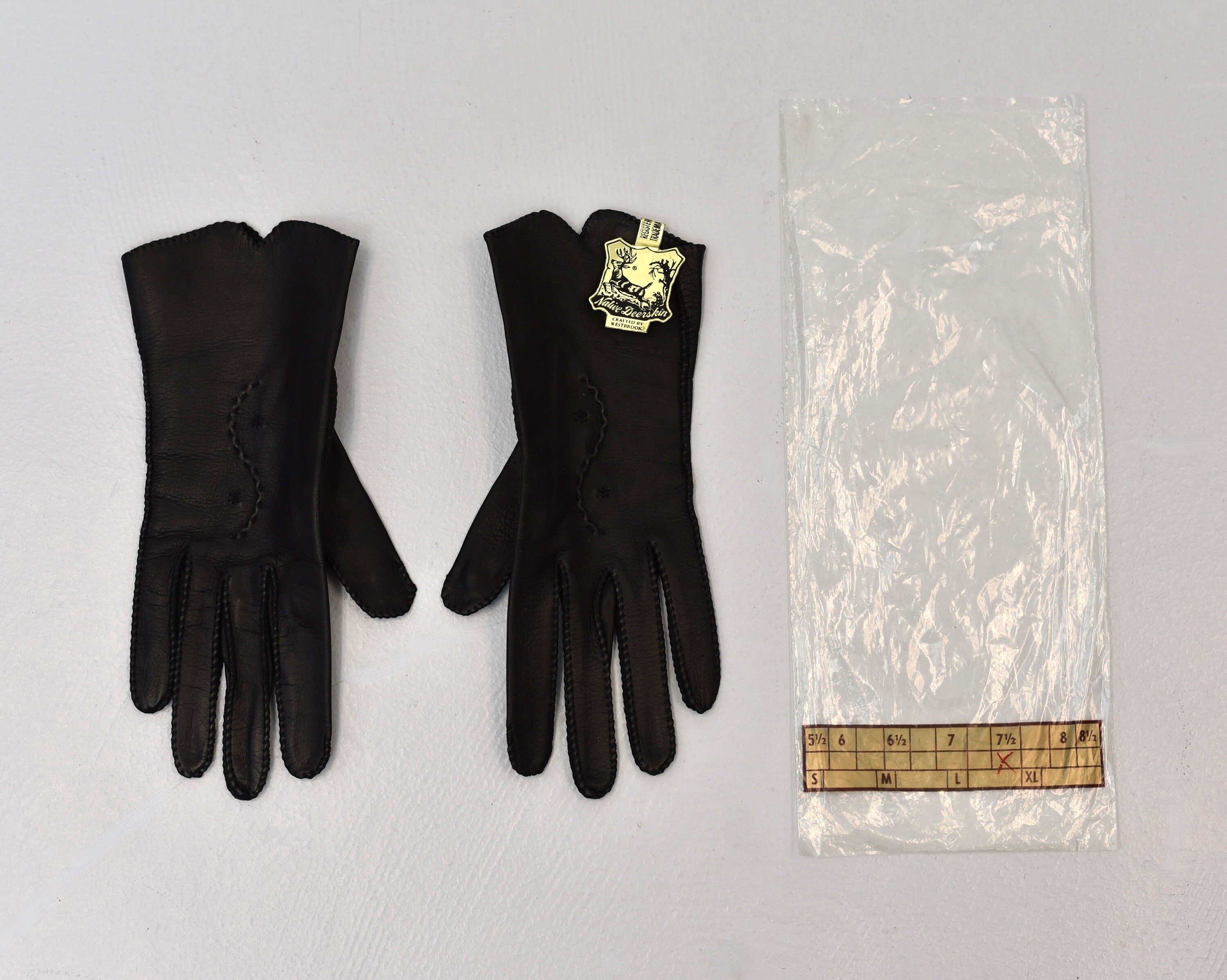 Native Deerskin Vintage Ladies Gloves size 6.5 small