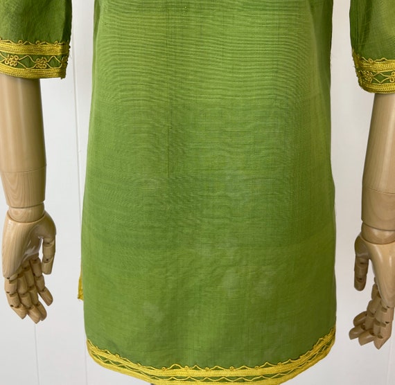 1960s/1970s Green Yellow Embroidered Grosgrain Wo… - image 6