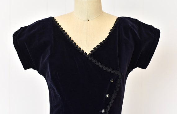 1950s Blue Velvet Bow Party Dress Gown - image 3