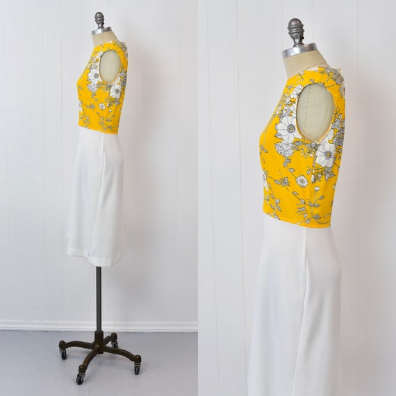 1970s JC Penney Yellow Gold White Floral Print Matchi… Gem