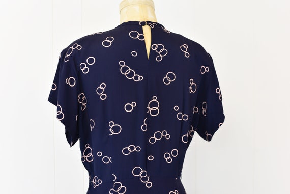 1940s Navy & Pink Day Dress - image 7