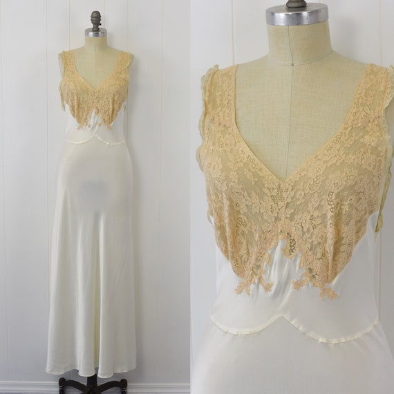 1940's Ivory Ecru Lace Nightgown