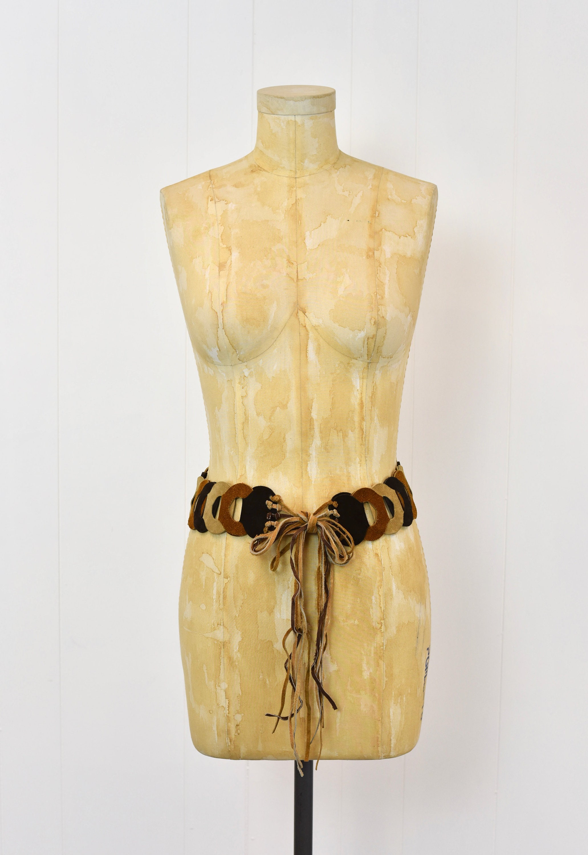 1970s Linked Suede Leather Brown Tan Boho Hippie Tie  display picture 1