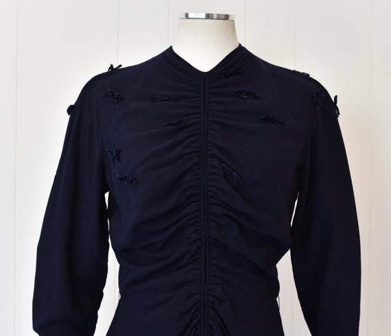 1940s/1950s Navy Blue Wool Velvet Bow Pattullo-Jo… - image 2
