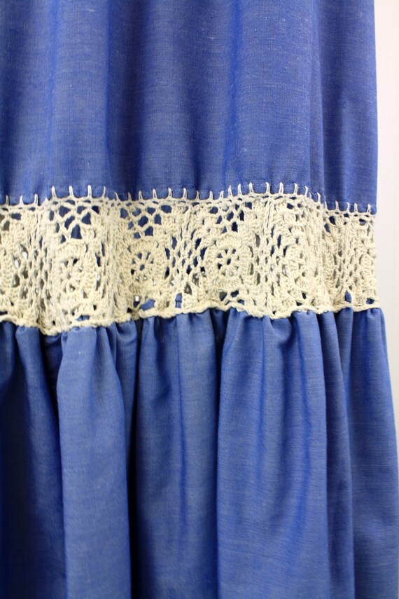 1970s Crochet & Chambray Puff Sleeve Dress - image 8
