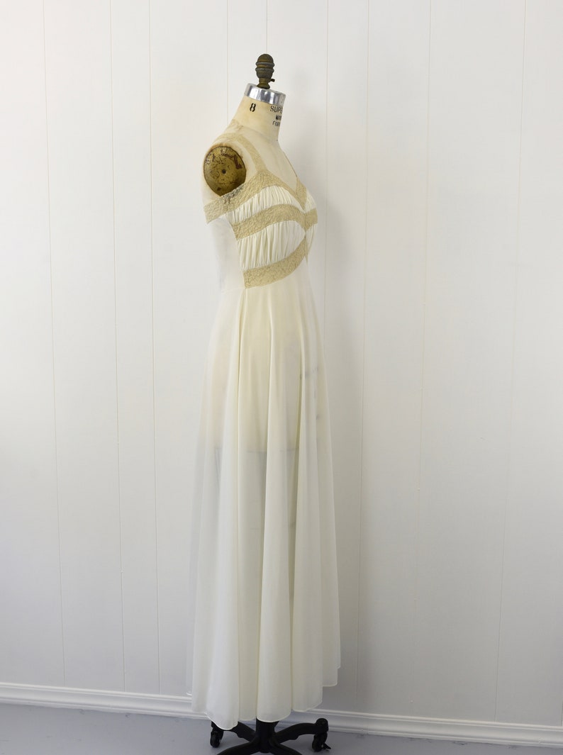 1950s White Nylon & Ecru Lace Nightgown image 4