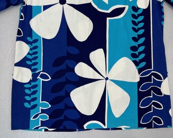 1960s Blue White Floral Keone Sportwear Hawaiian Tiki Cotton Front