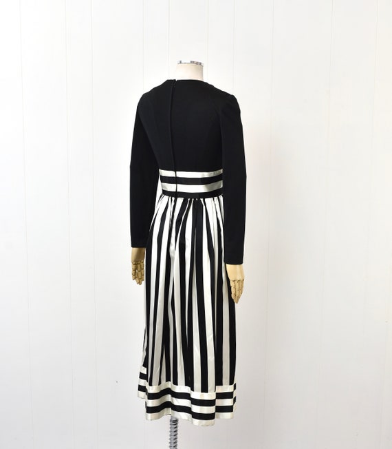 1970s Victor Costa Black White Striped Print Roma… - image 6