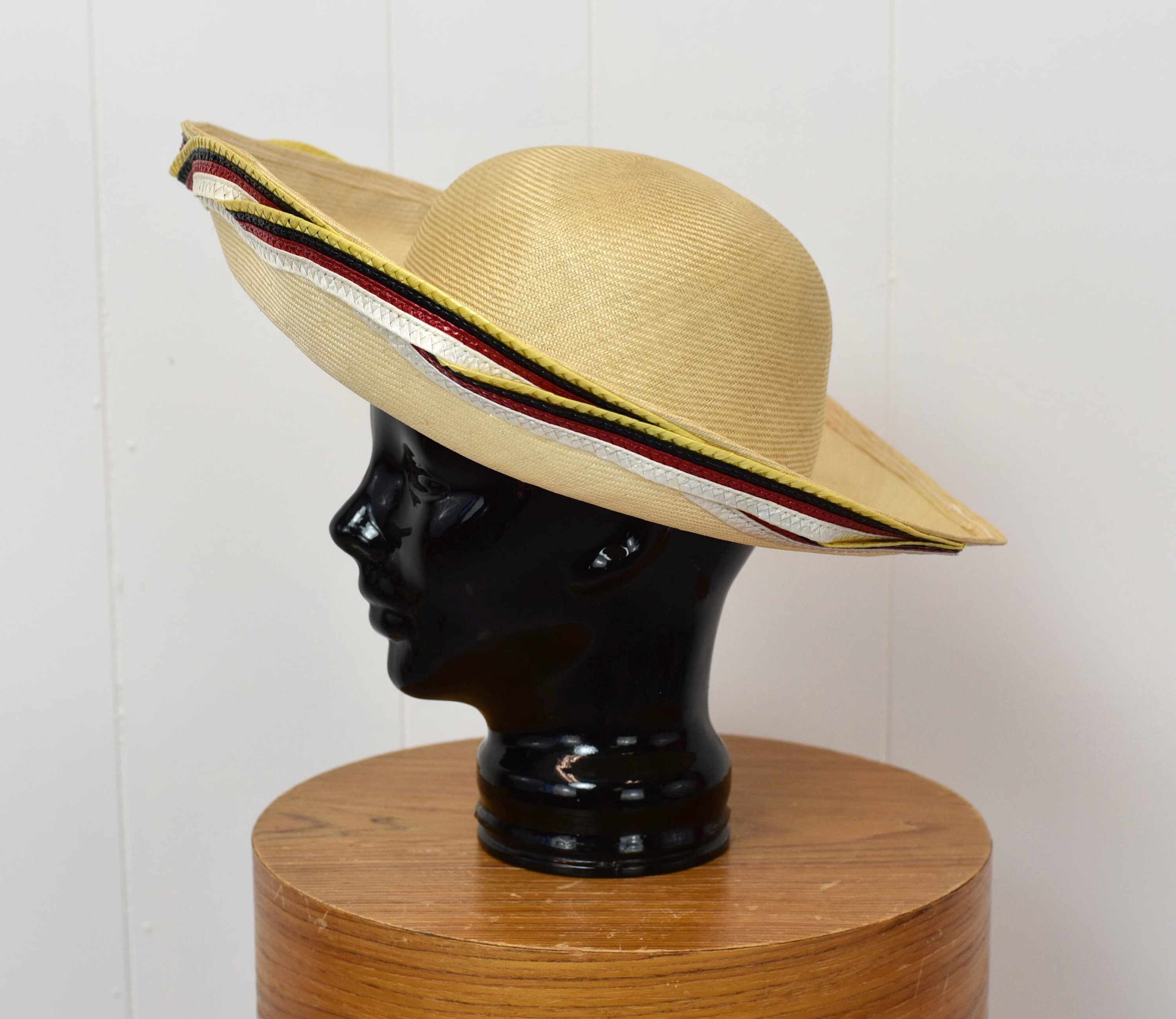NOS 1980s/1990s Oscar De La Renta Straw Sun Hat in Box - Etsy display picture 2