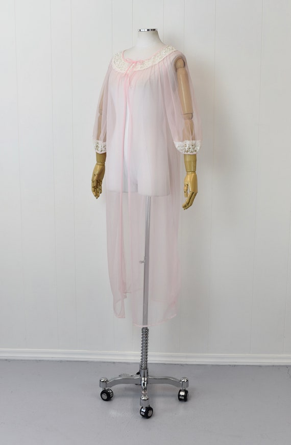 1970s Berkliff Light Baby Pink & Floral Lace Shee… - image 4