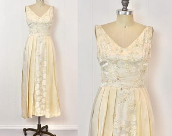 1960s Sequin Beaded Floral Brocade Off White Cream Bridal Wedding Maxi Dress Gown As Is